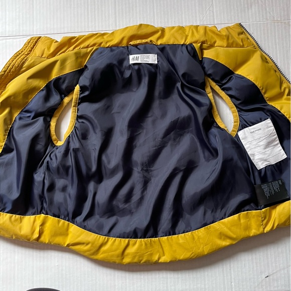 H&M Puffer Vest Ochre Yellow Kids Toddler Size 2-4 Years - Picture 9 of 10